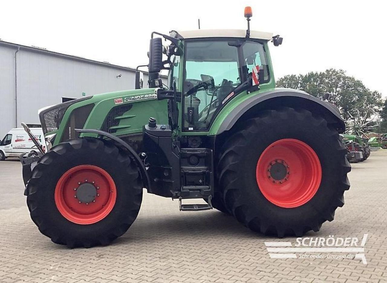 Fendt 828 vario s4 profi plus ProfiPlus - Трактор: фото 4 Fendt 828 vario s4 profi plus ProfiPlus - Трактор: фото 4