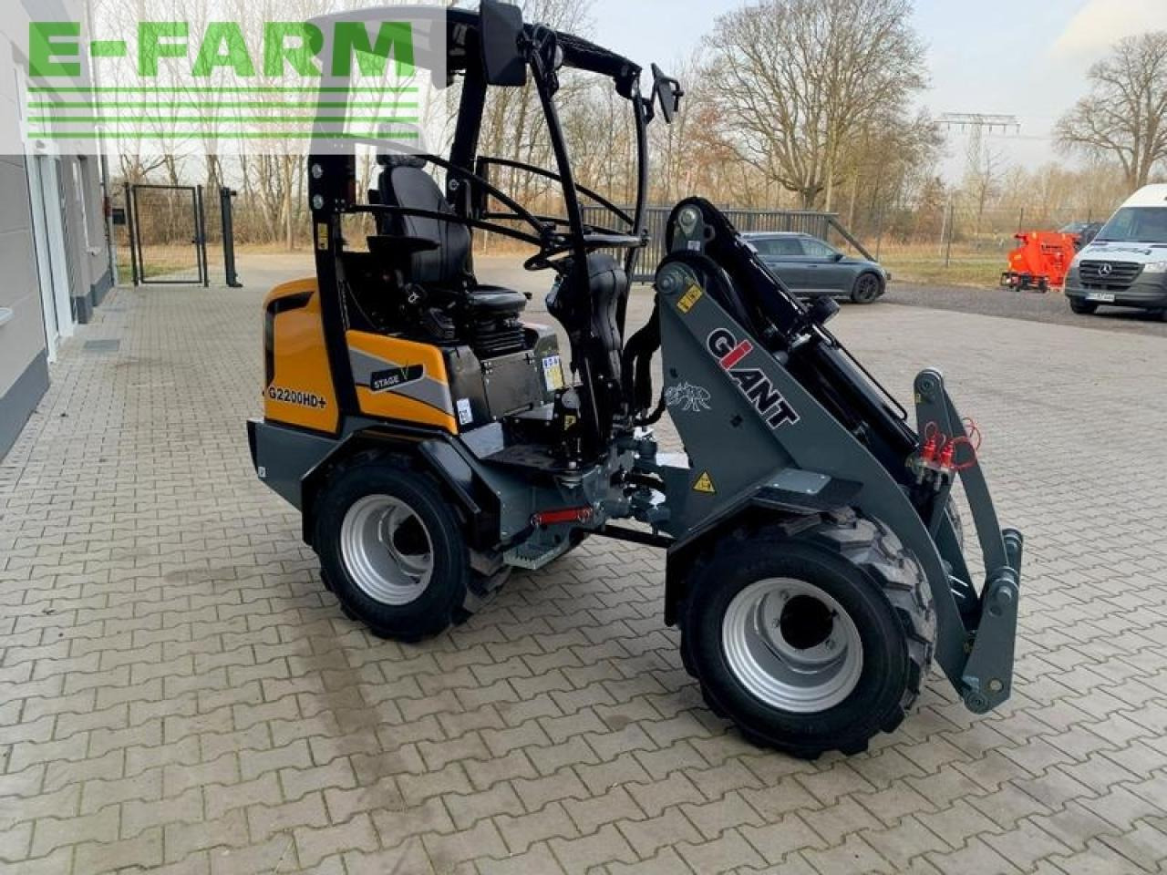 Giant g2200 hd+ - Колёсный погрузчик: фото 3 Giant g2200 hd+ - Колёсный погрузчик: фото 3