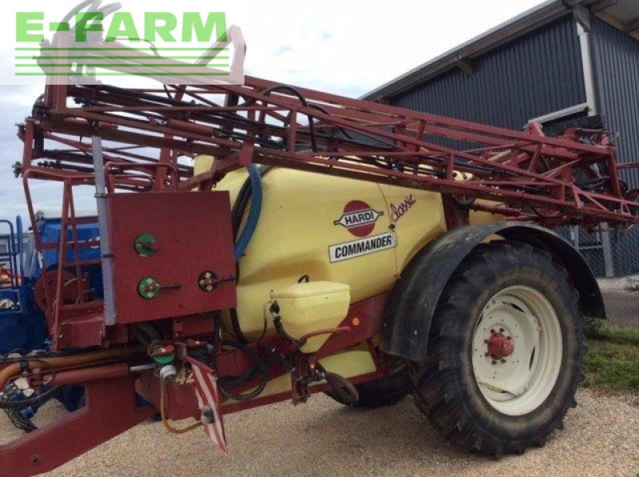 Hardi commander classic 4200 - Прицепной опрыскиватель: фото 1 Hardi commander classic 4200 - Прицепной опрыскиватель: фото 1