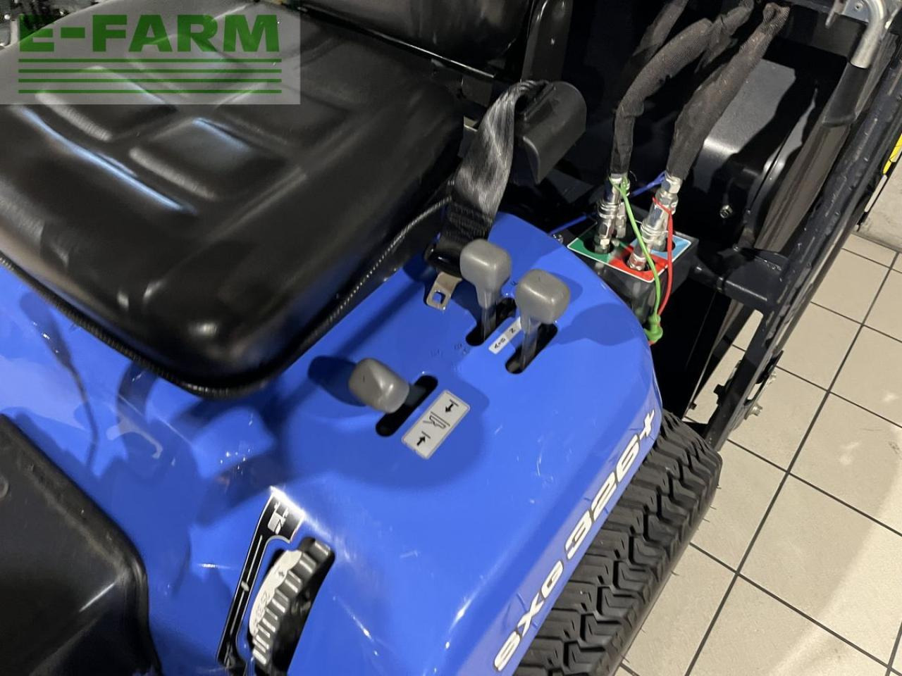 Iseki sgx 326 + mit hochentleerung dieselmotor - Трактор: фото 2 Iseki sgx 326 + mit hochentleerung dieselmotor - Трактор: фото 2