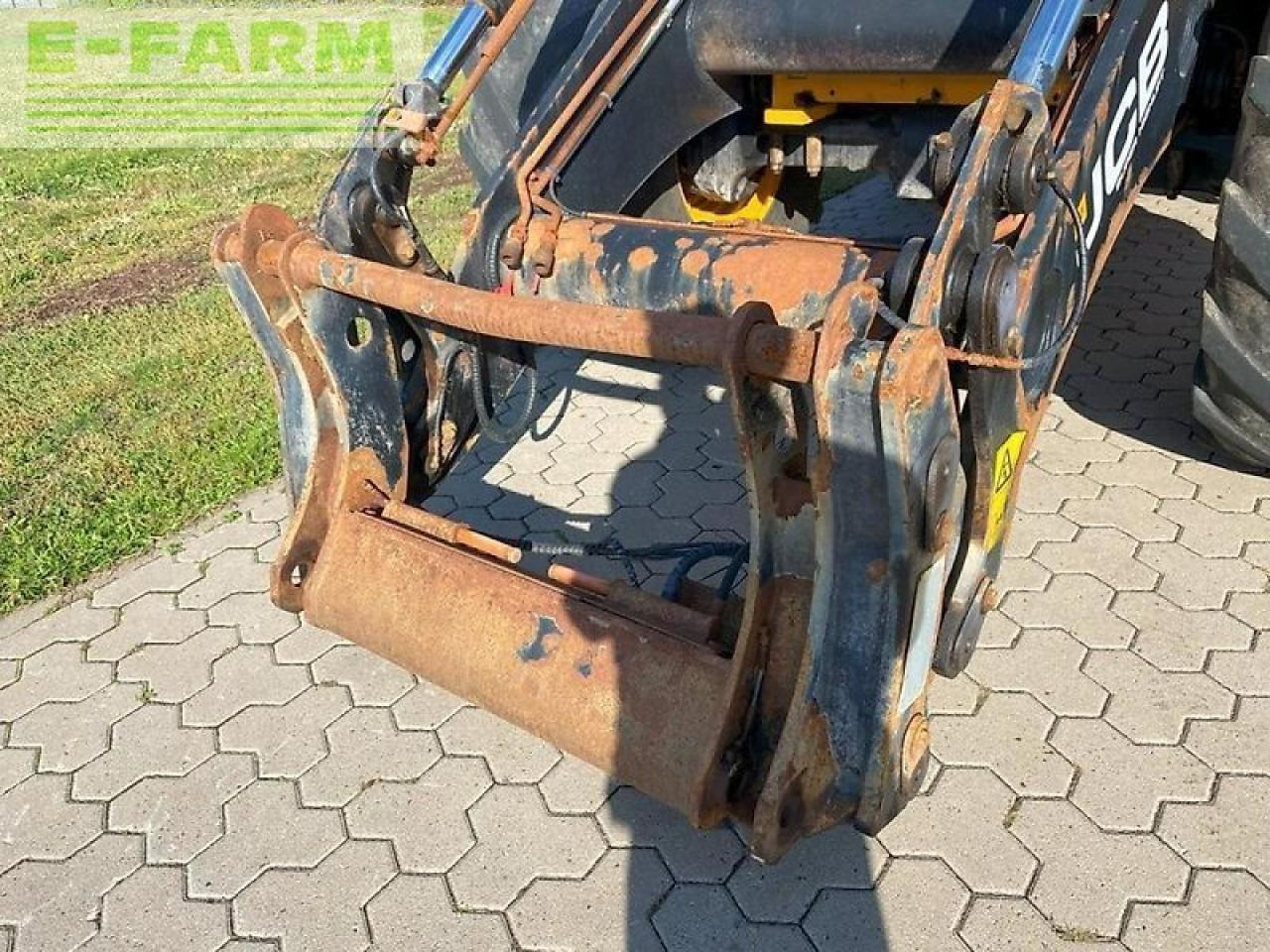 JCB 419s agri super high lift - Мини-экскаватор: фото 2 JCB 419s agri super high lift - Мини-экскаватор: фото 2