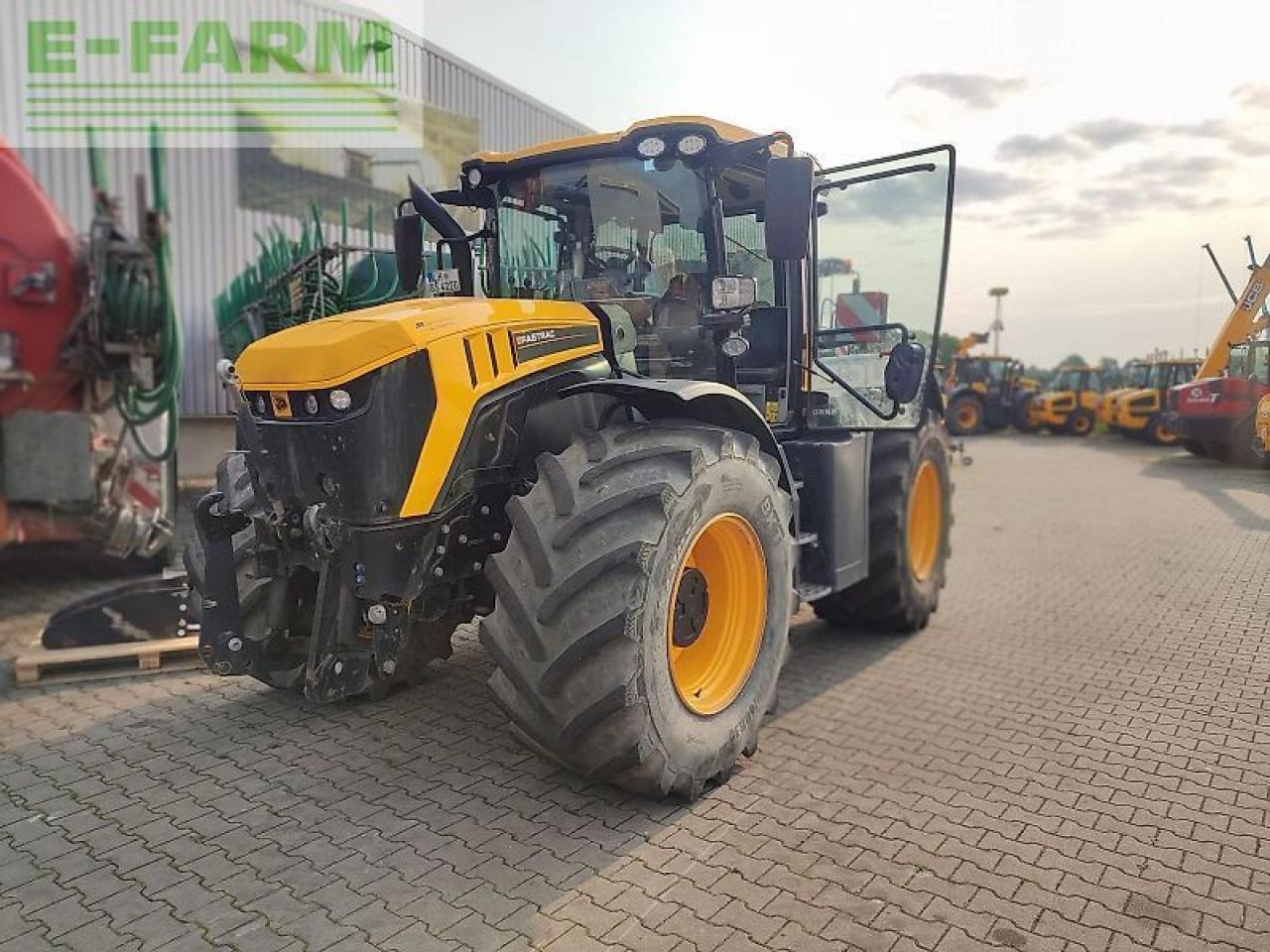 JCB 4220 fastrac - Трактор: фото 1 JCB 4220 fastrac - Трактор: фото 1