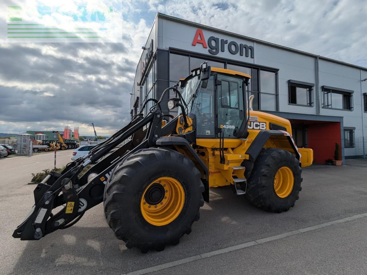 JCB 435 S HighLift - Мини-экскаватор: фото 1 JCB 435 S HighLift - Мини-экскаватор: фото 1
