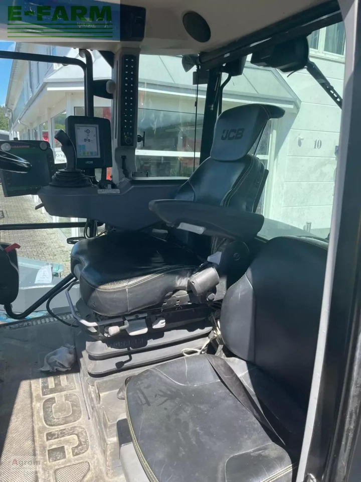 Трактор JCB fastrac 4220: фото 13