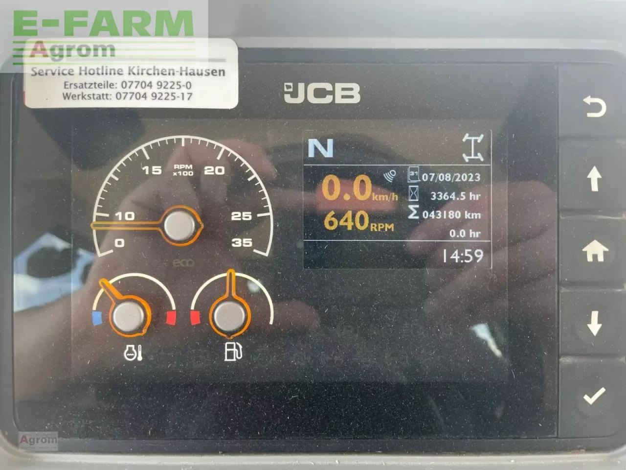 Трактор JCB fastrac 4220: фото 14
