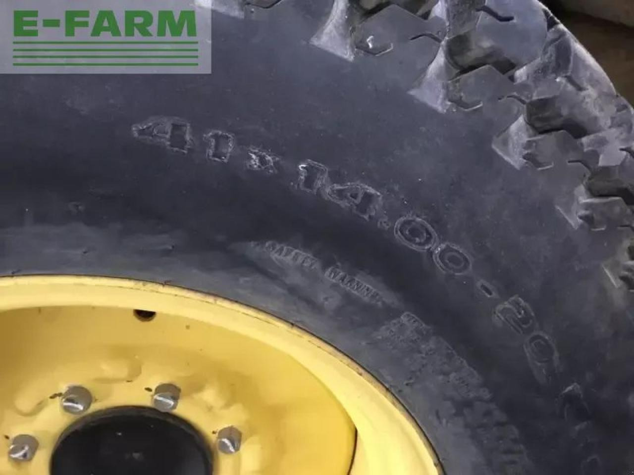 John Deere 3320 my11 - Трактор: фото 5 John Deere 3320 my11 - Трактор: фото 5