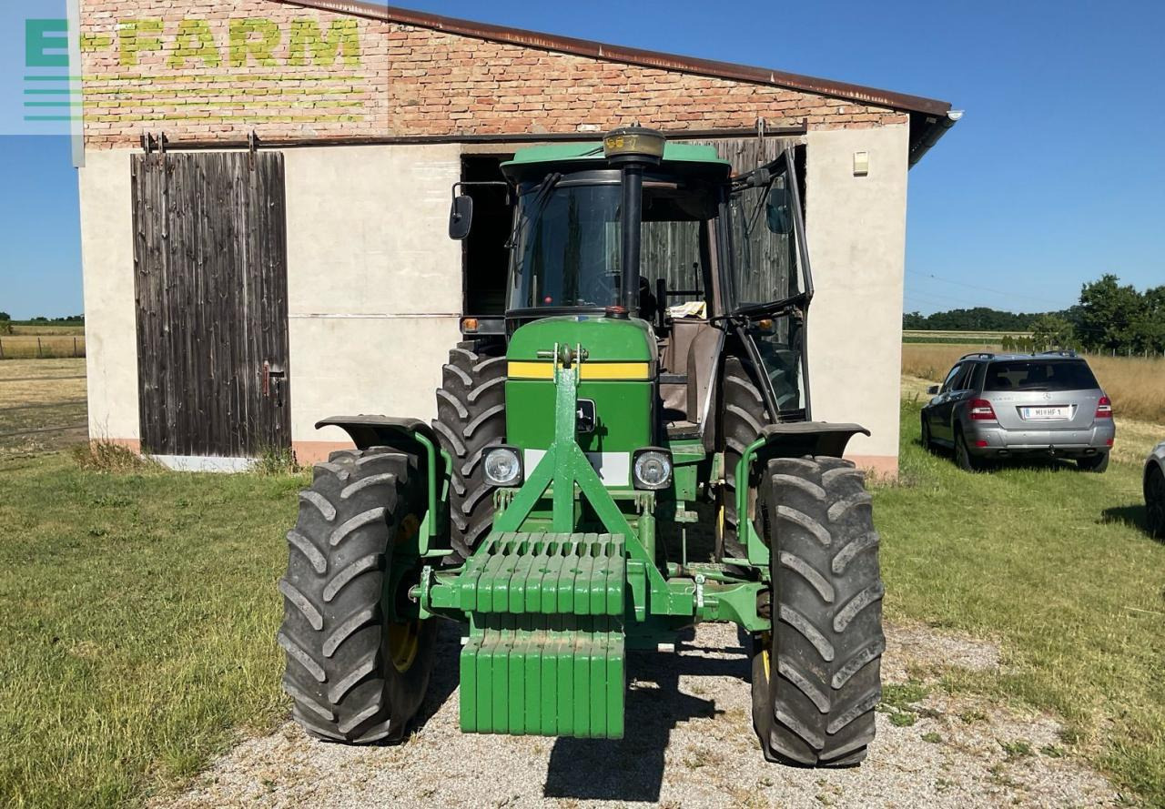 John Deere 3350 - Трактор: фото 3 John Deere 3350 - Трактор: фото 3