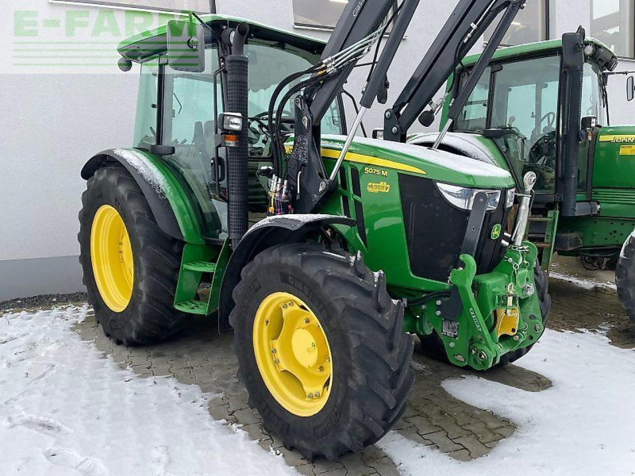 John Deere 5075 m - Трактор: фото 2 John Deere 5075 m - Трактор: фото 2