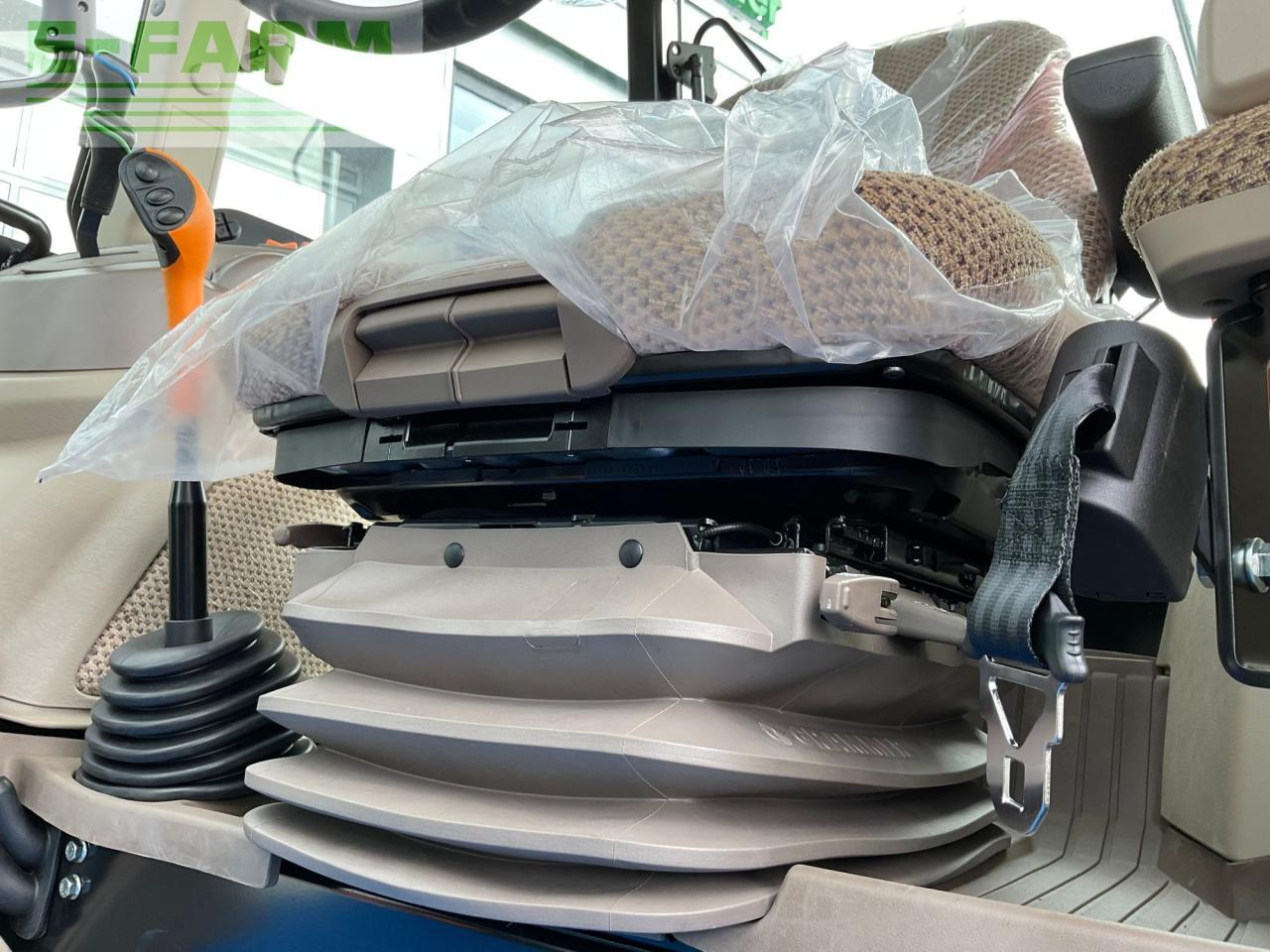 Трактор John Deere 5095M: фото 9 Трактор John Deere 5095M: фото 9