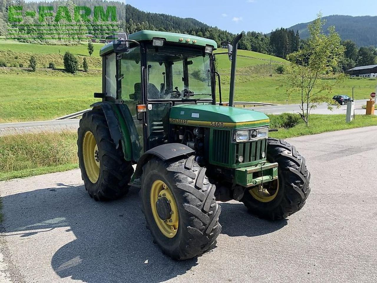 John Deere 5400 a - Трактор: фото 4 John Deere 5400 a - Трактор: фото 4