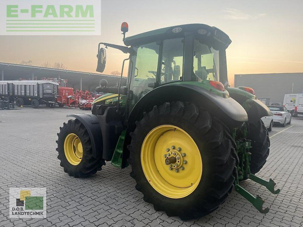 John Deere 6110m - Трактор: фото 3 John Deere 6110m - Трактор: фото 3