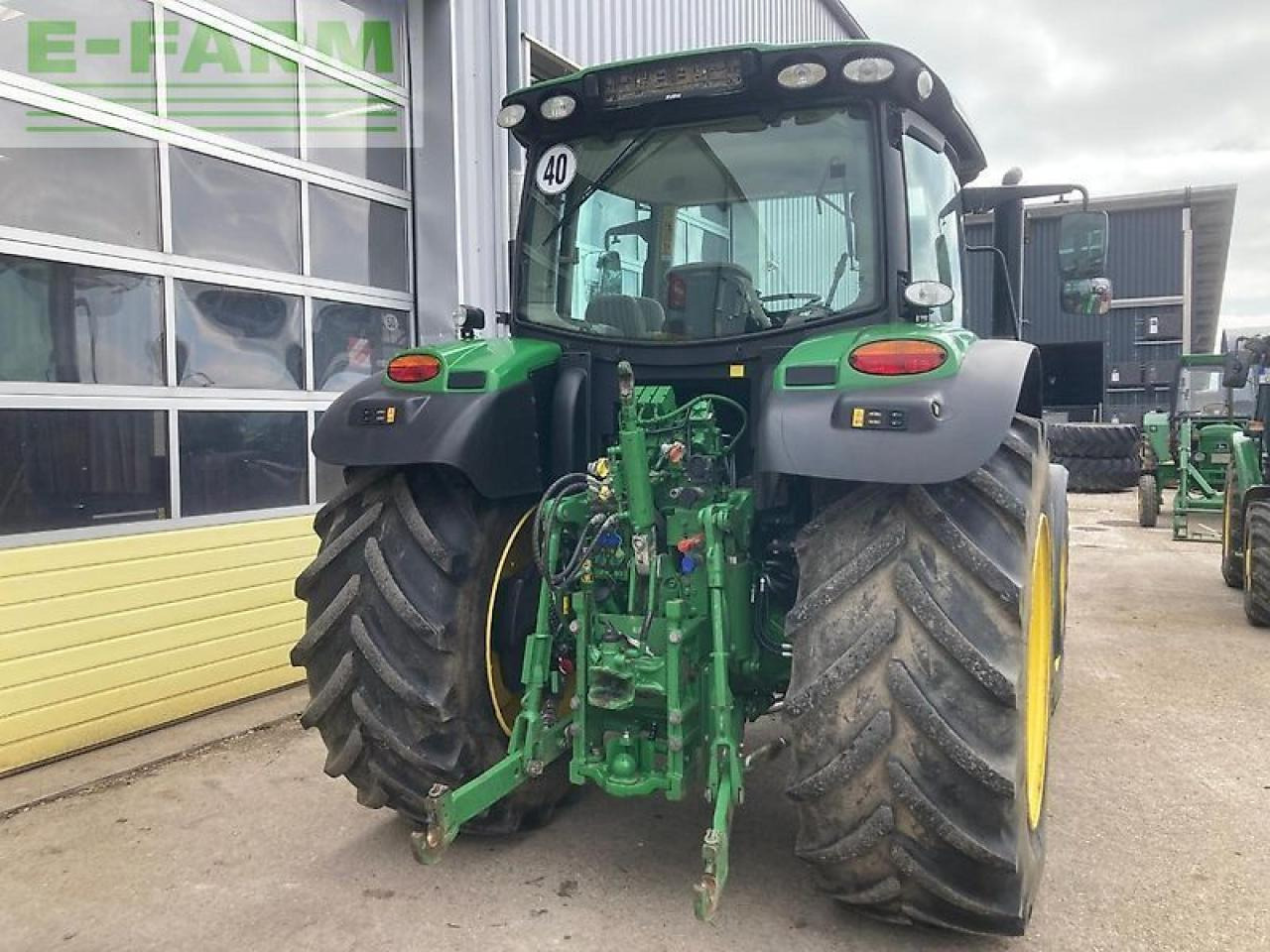 John Deere 6130r - Трактор: фото 4 John Deere 6130r - Трактор: фото 4