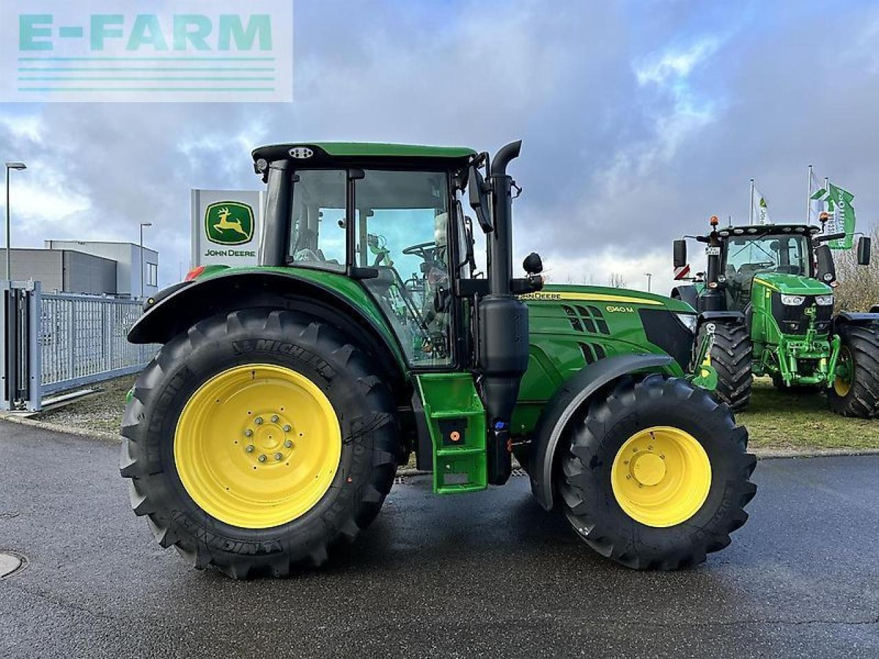 John Deere 6140m autopowr - Трактор: фото 4 John Deere 6140m autopowr - Трактор: фото 4