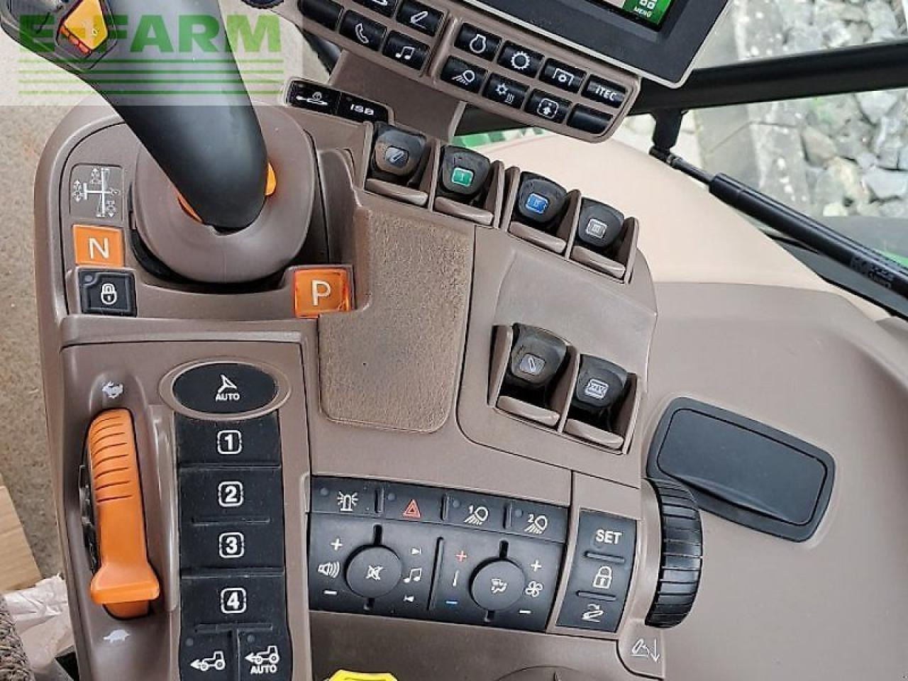 John Deere 6145r - Трактор: фото 2 John Deere 6145r - Трактор: фото 2