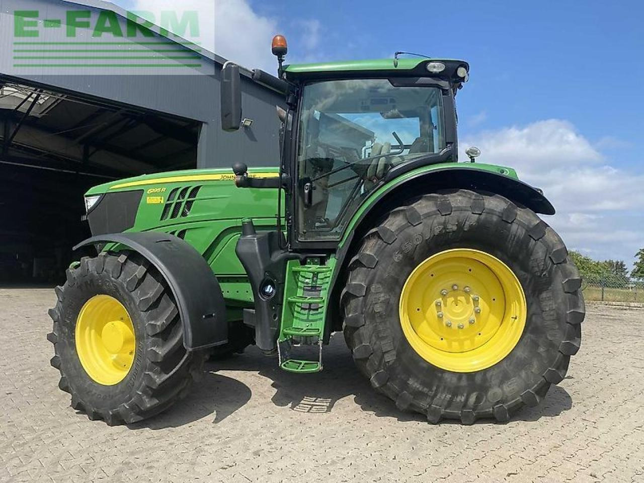 John Deere 6195r - Трактор: фото 3 John Deere 6195r - Трактор: фото 3