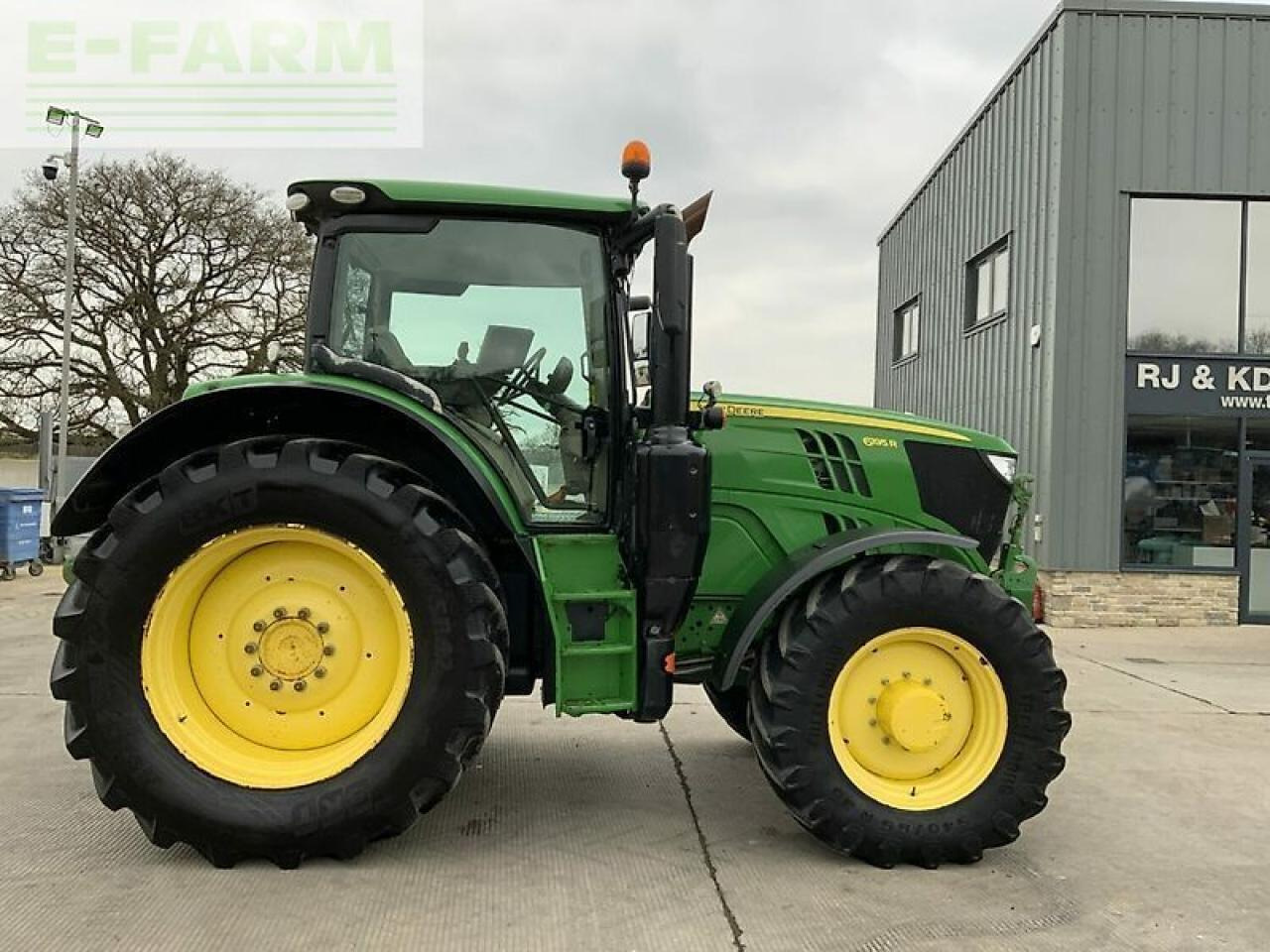John Deere 6195r tractor (st22150) - Трактор: фото 1 John Deere 6195r tractor (st22150) - Трактор: фото 1