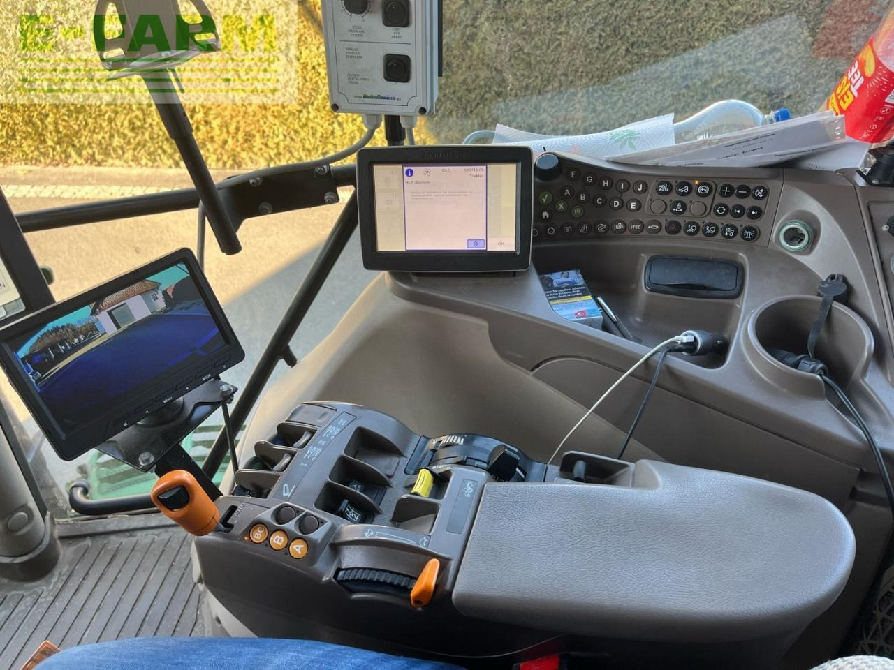 Трактор John Deere 6210R: фото 19