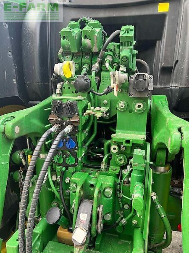 John Deere 6215 r - Трактор: фото 3 John Deere 6215 r - Трактор: фото 3