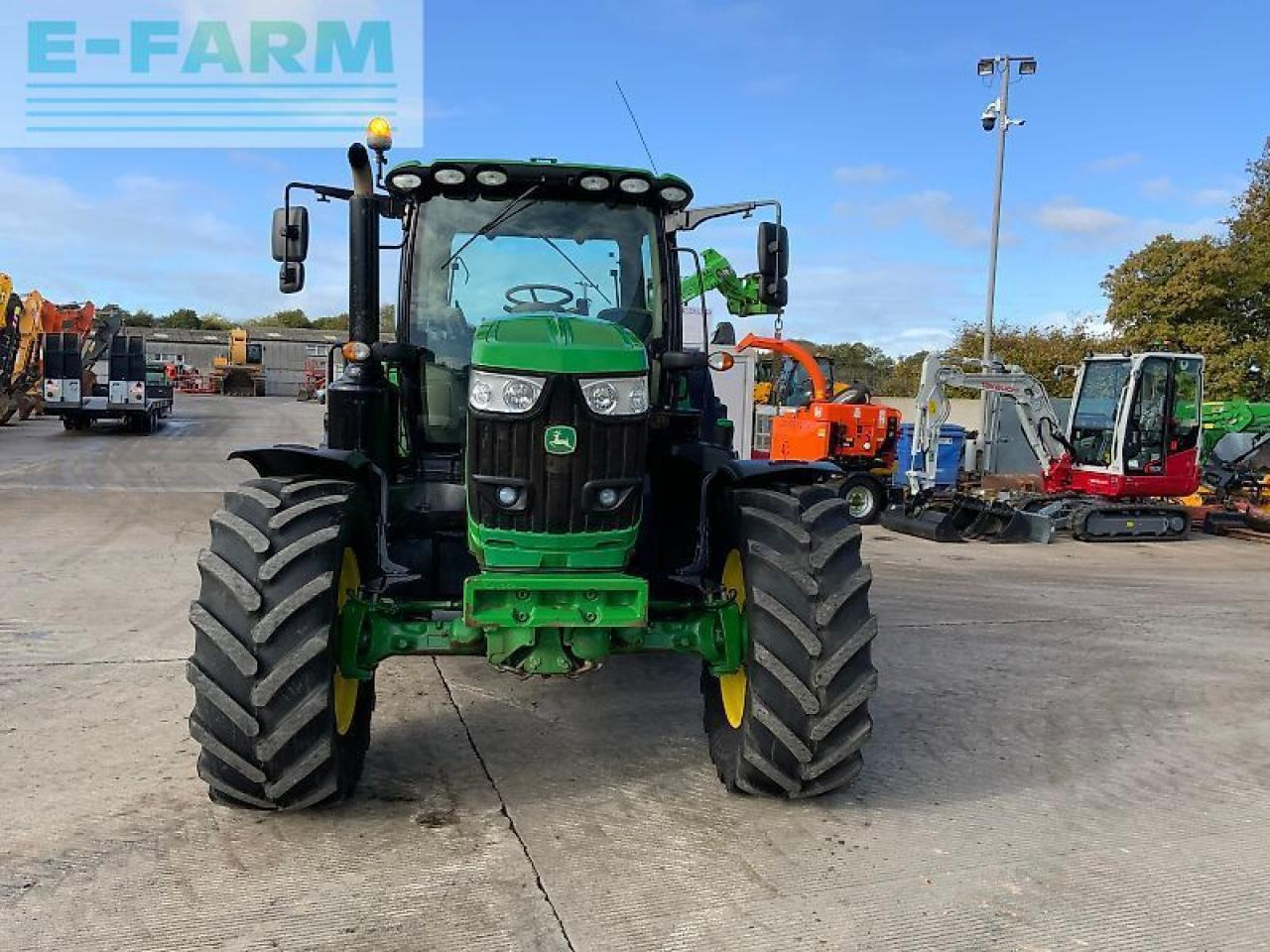 John Deere 6215r tractor (st24593) - Трактор: фото 3 John Deere 6215r tractor (st24593) - Трактор: фото 3