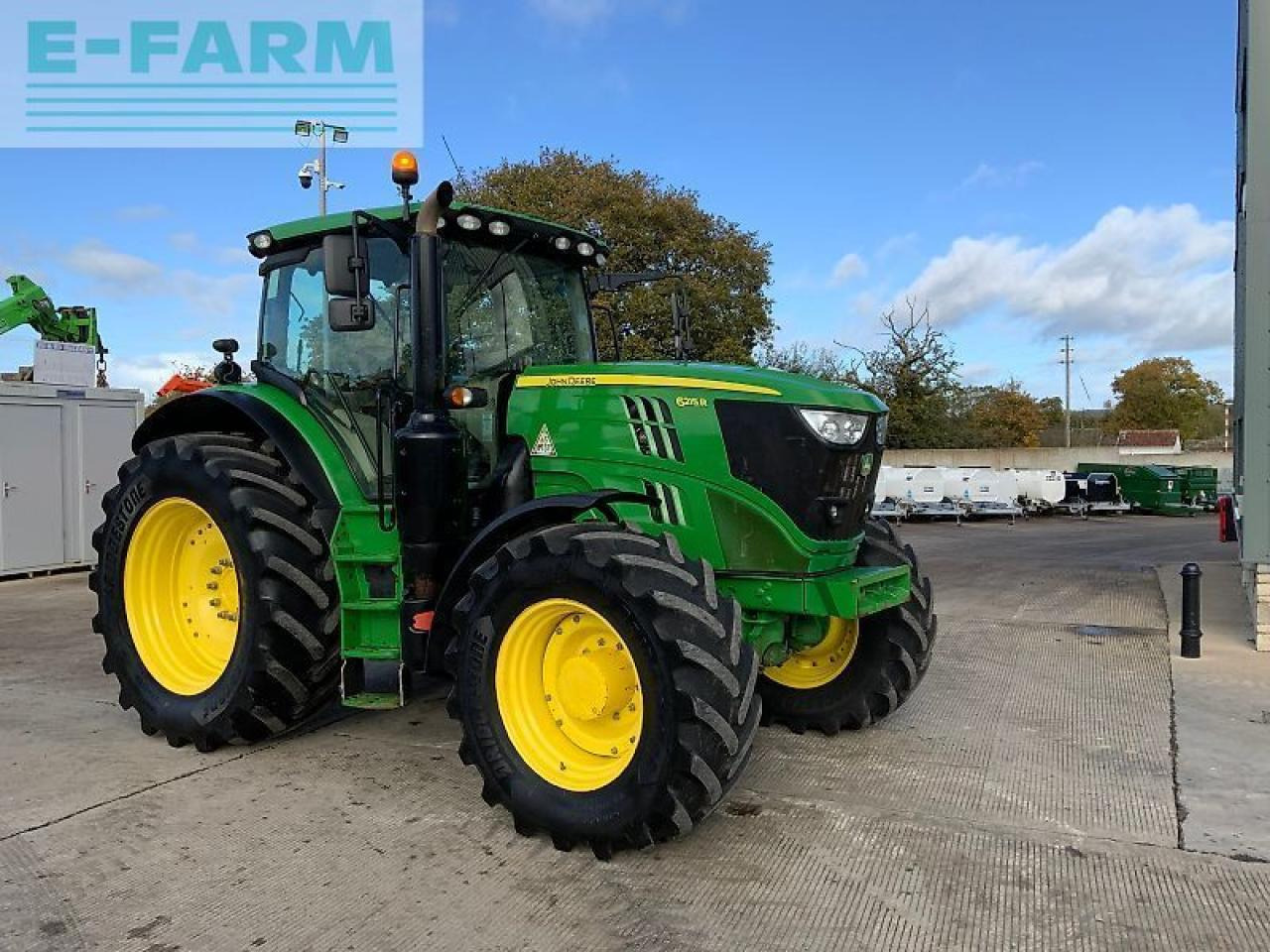 John Deere 6215r tractor (st24593) - Трактор: фото 2 John Deere 6215r tractor (st24593) - Трактор: фото 2