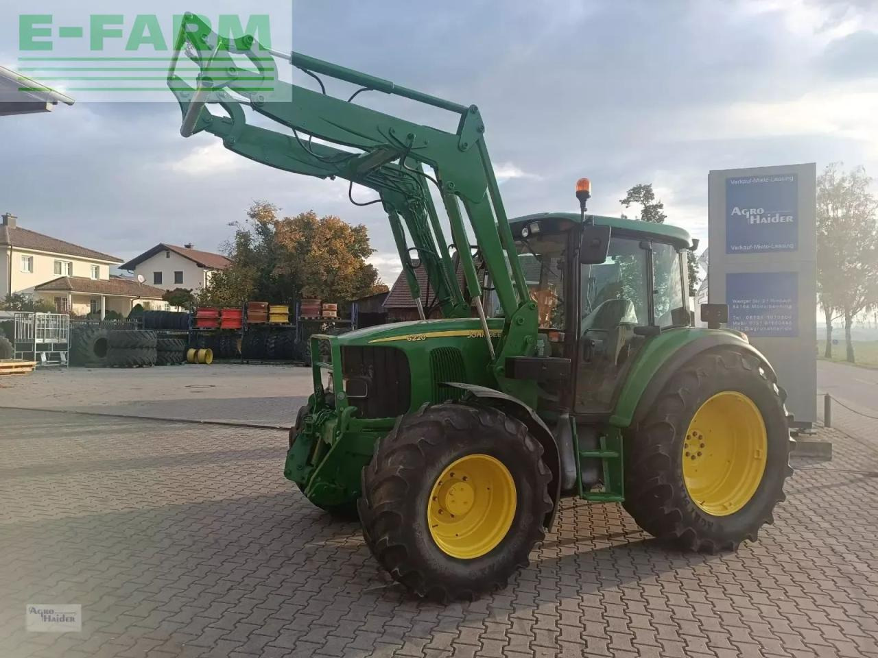 John Deere 6220se - Трактор: фото 4 John Deere 6220se - Трактор: фото 4