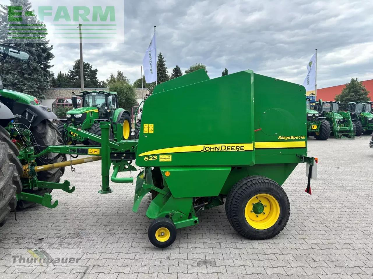 John Deere 623 - Пресс-подборщик тюковый: фото 2 John Deere 623 - Пресс-подборщик тюковый: фото 2