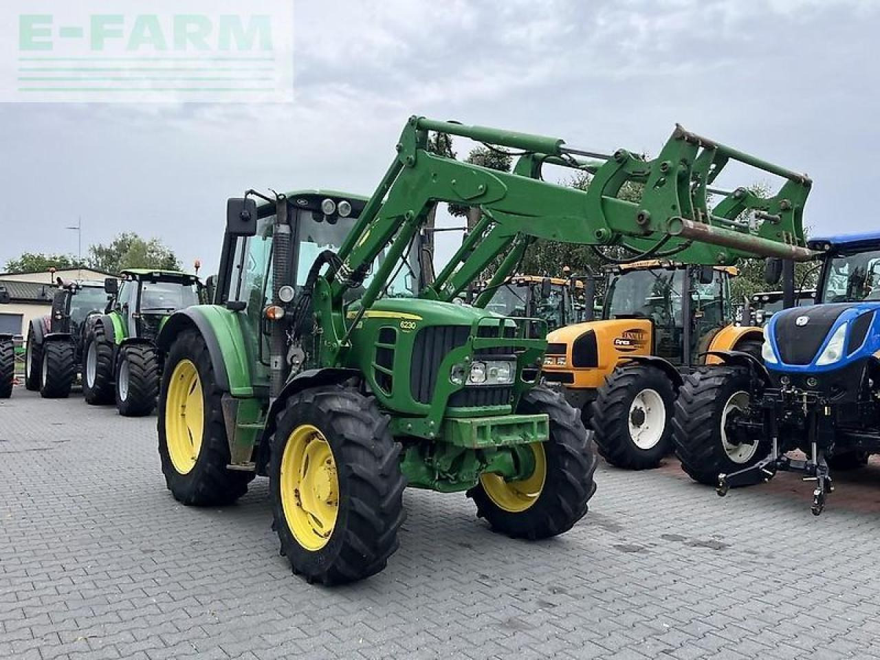 John Deere 6230 premium tls + john deere 653 - Трактор: фото 3 John Deere 6230 premium tls + john deere 653 - Трактор: фото 3