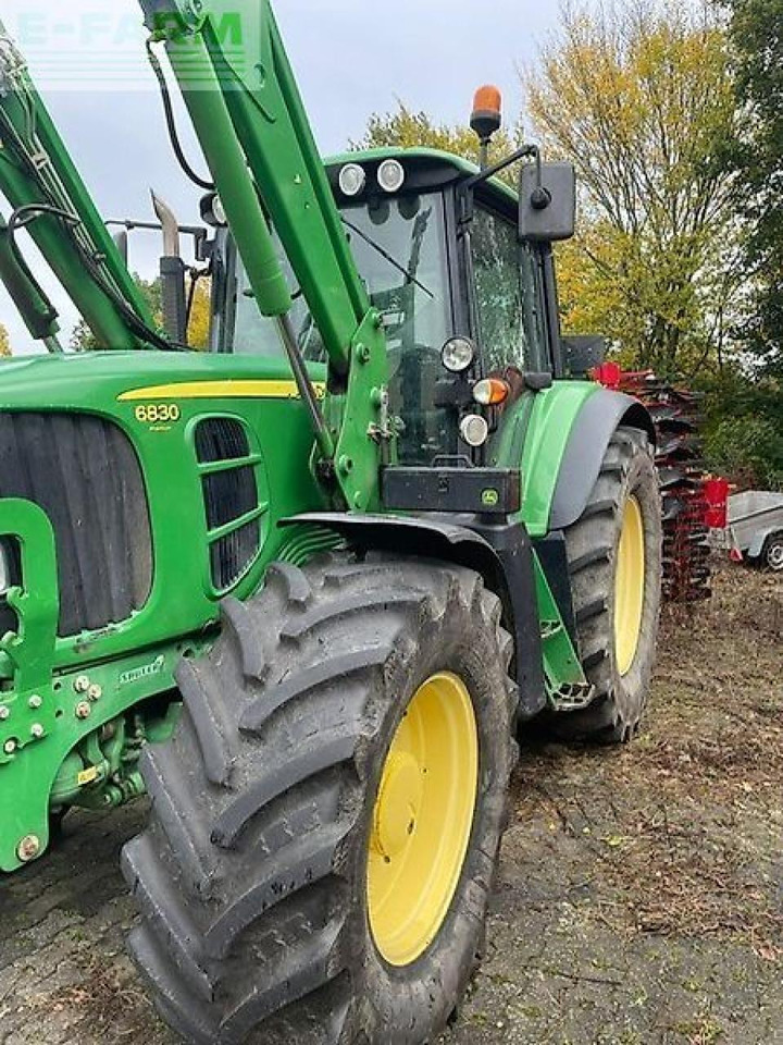 John Deere 6830 premium - Трактор: фото 1 John Deere 6830 premium - Трактор: фото 1