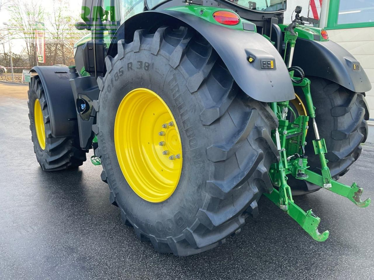 Трактор John Deere 6R 250: фото 17