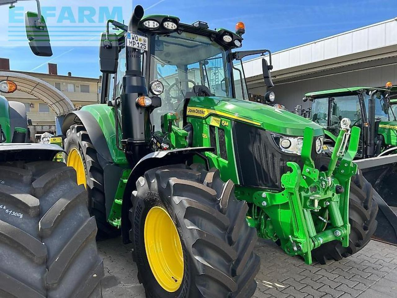 John Deere 6m 125 - Трактор: фото 1 John Deere 6m 125 - Трактор: фото 1