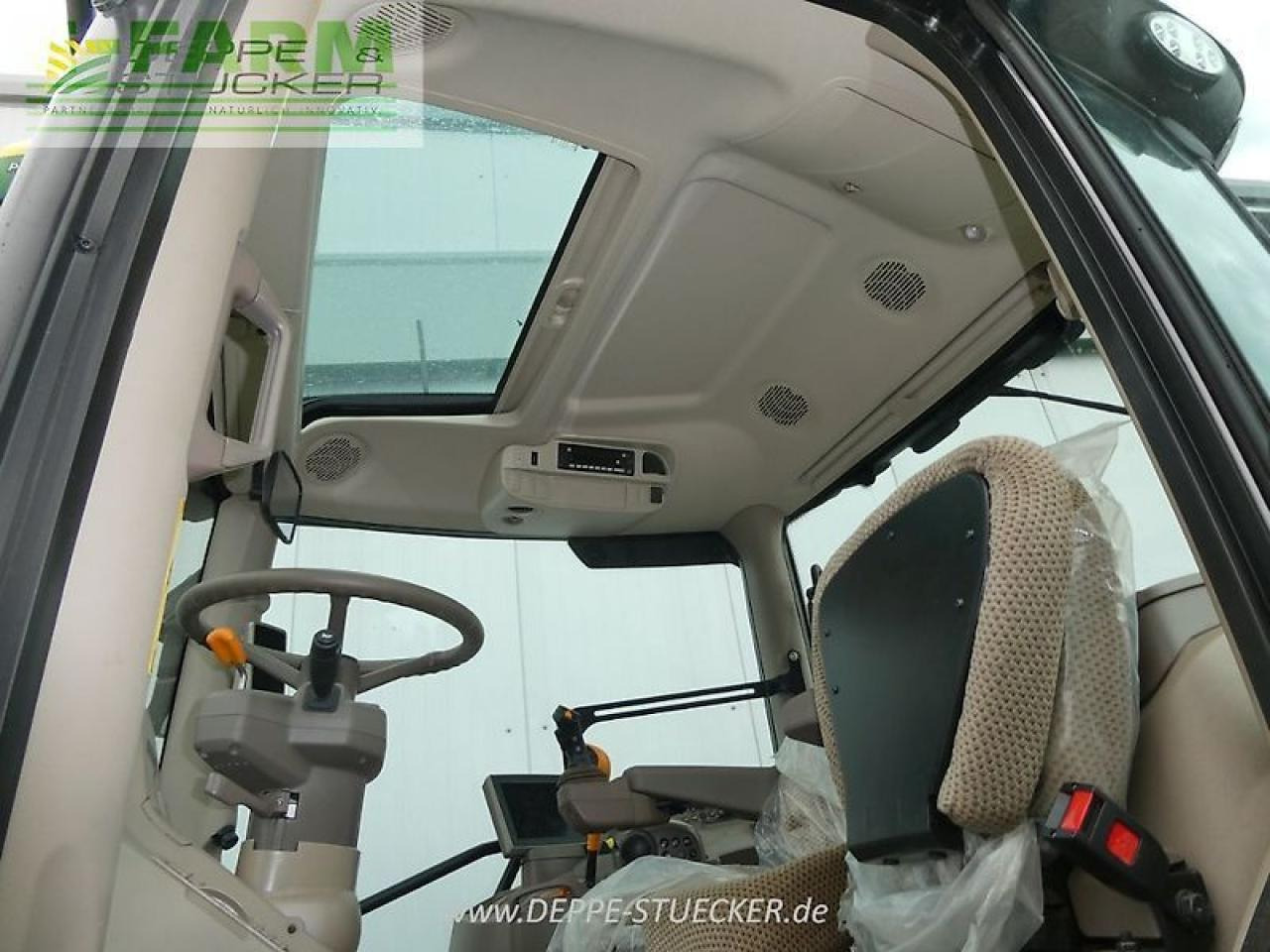 John Deere 6r 110 - Трактор: фото 2 John Deere 6r 110 - Трактор: фото 2