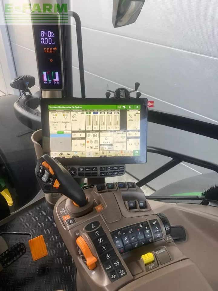 John Deere 6r 215 ap50 commandpro g5plus garantie 2029 - 3.750 h - Трактор: фото 5 John Deere 6r 215 ap50 commandpro g5plus garantie 2029 - 3.750 h - Трактор: фото 5