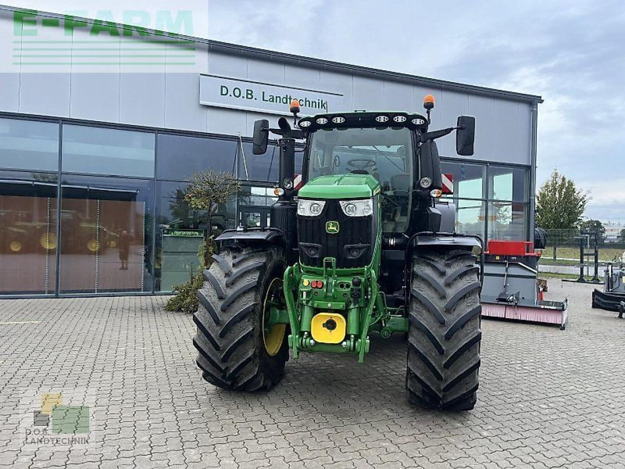John Deere 6r 230 - Трактор: фото 3 John Deere 6r 230 - Трактор: фото 3