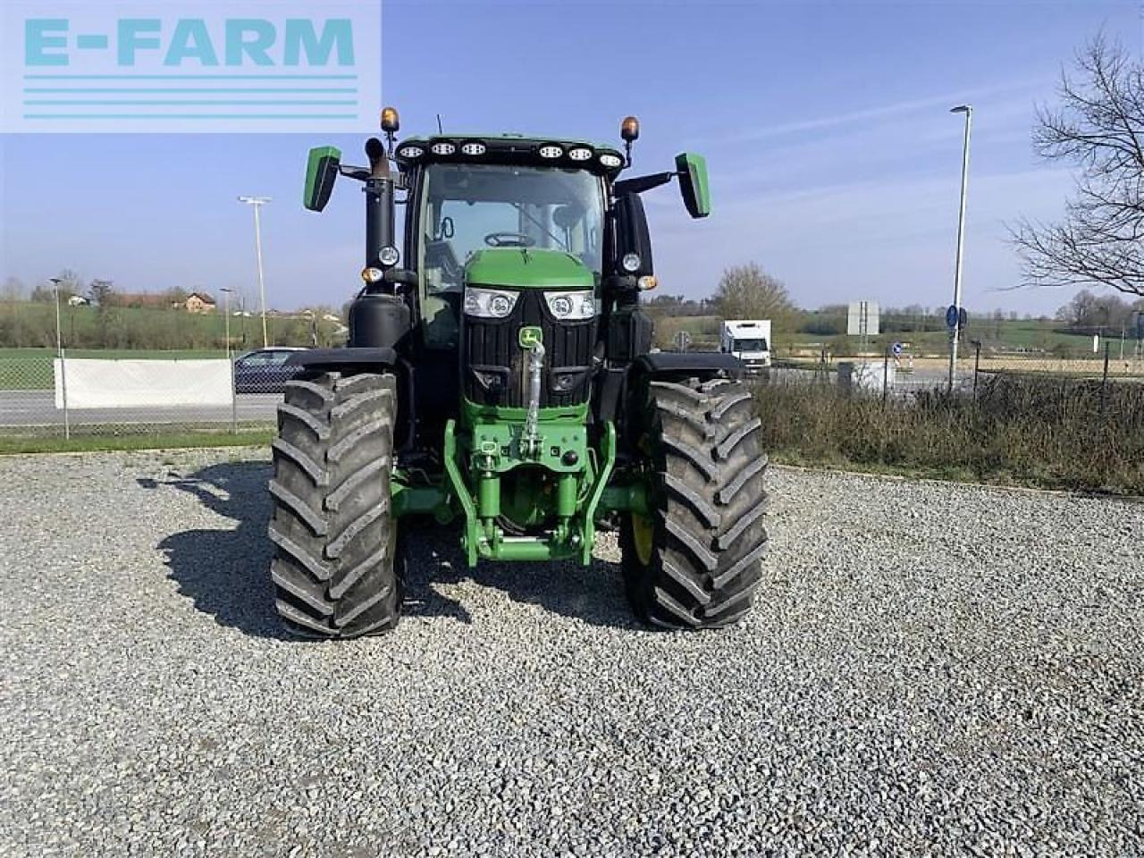 John Deere 6r250 - Трактор: фото 2 John Deere 6r250 - Трактор: фото 2