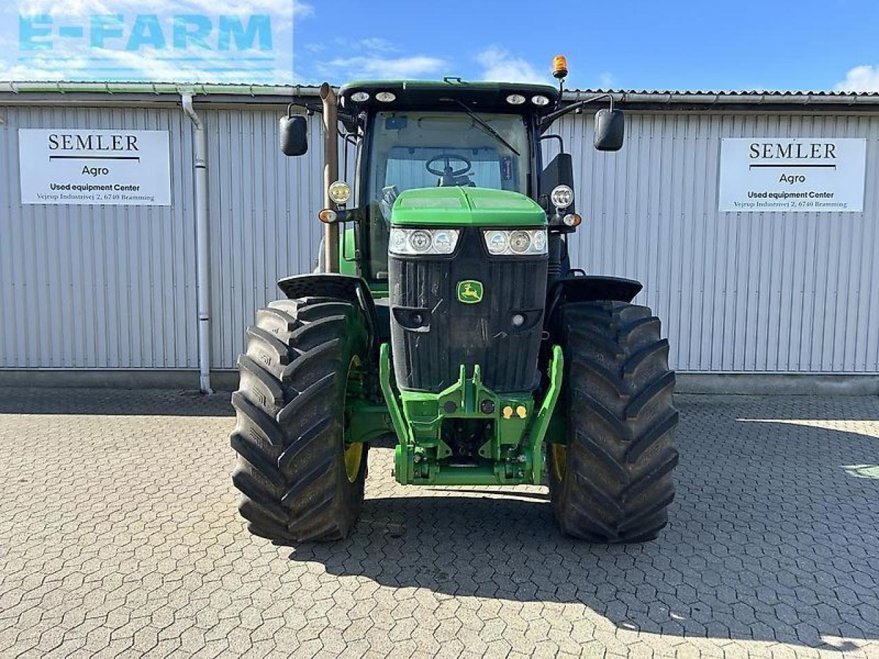 John Deere 7230r - Трактор: фото 2 John Deere 7230r - Трактор: фото 2