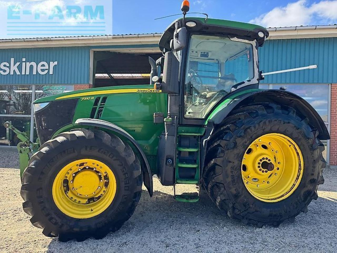 John Deere 7310r - Трактор: фото 4 John Deere 7310r - Трактор: фото 4