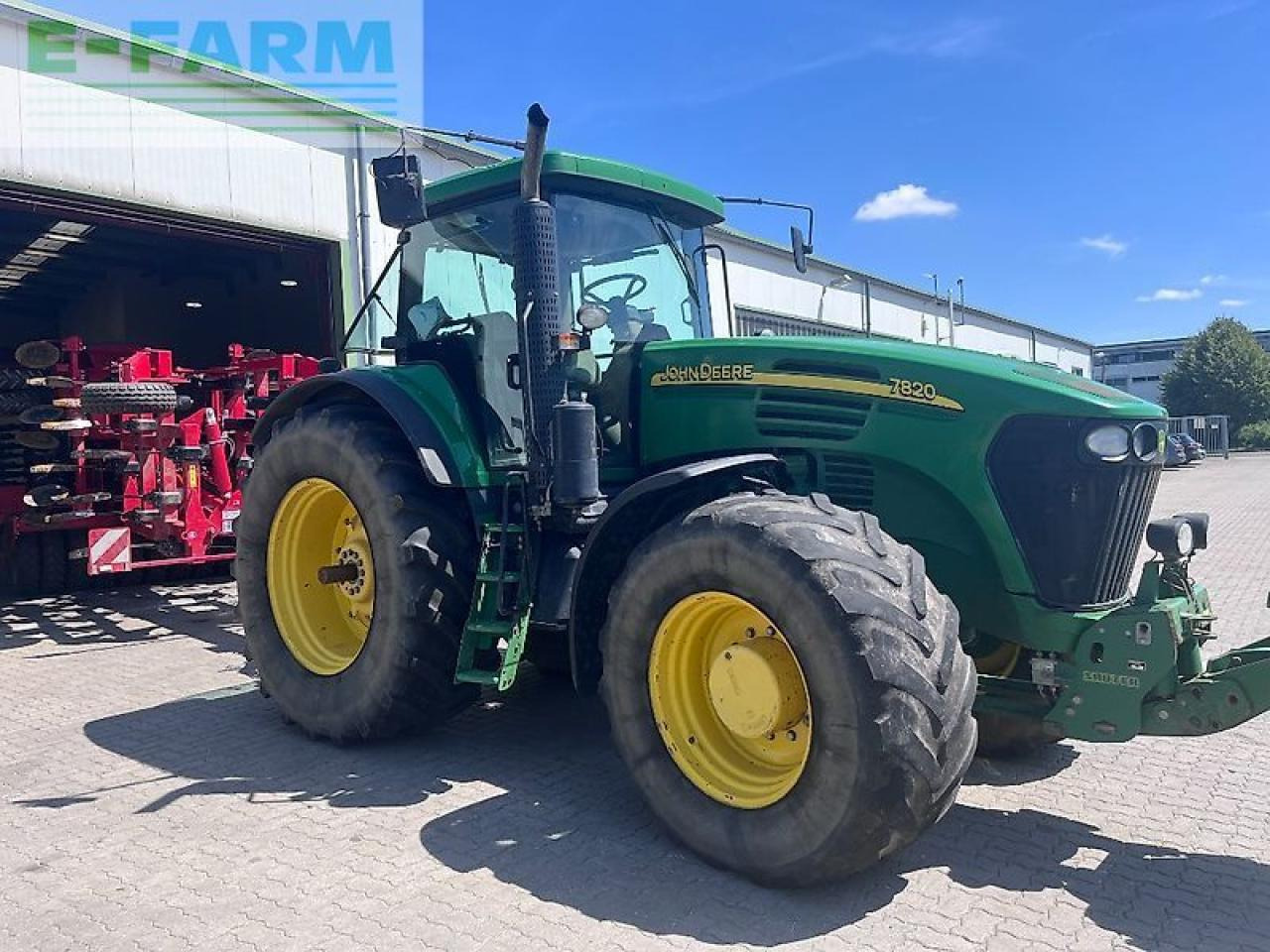 John Deere 7820 allrad traktor - Трактор: фото 3 John Deere 7820 allrad traktor - Трактор: фото 3