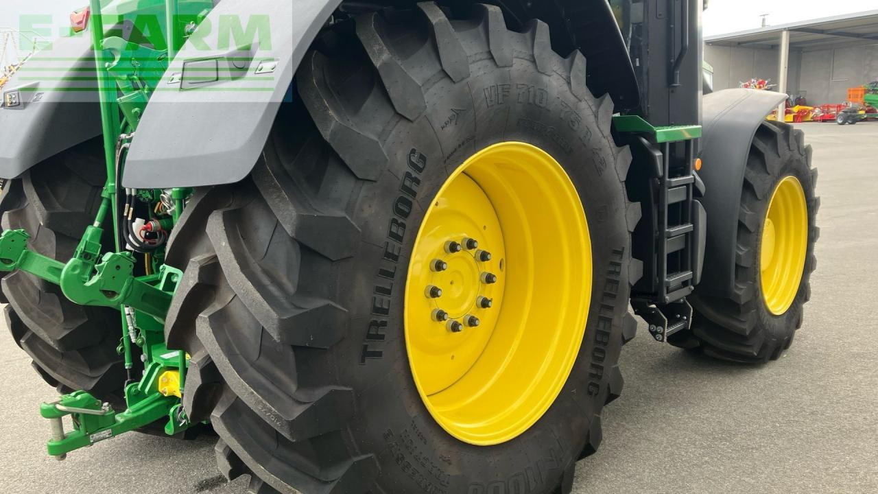 Трактор John Deere 7R 330: фото 14
