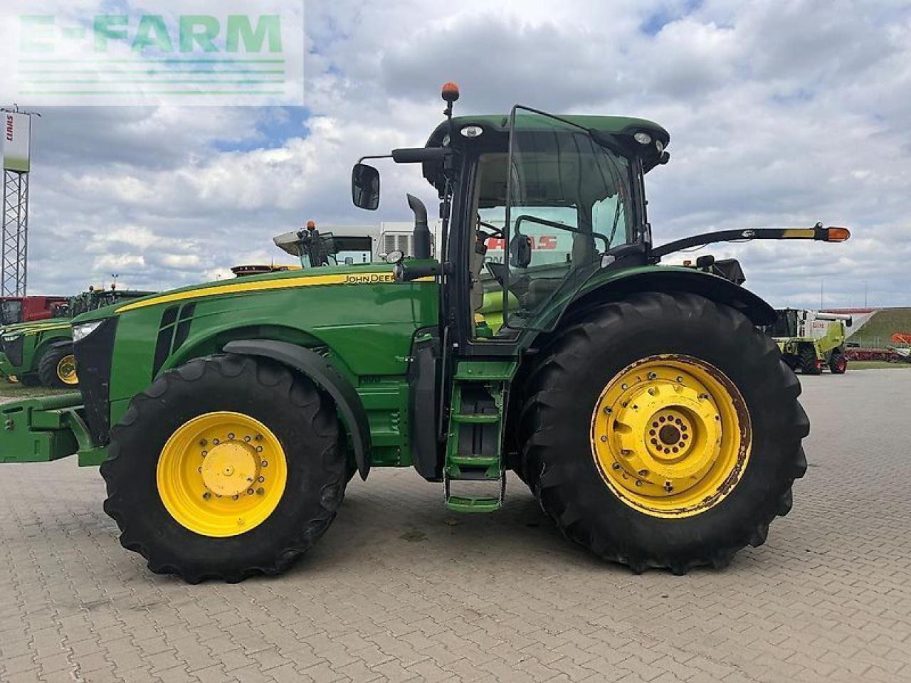 John Deere 8270r - Трактор: фото 4 John Deere 8270r - Трактор: фото 4