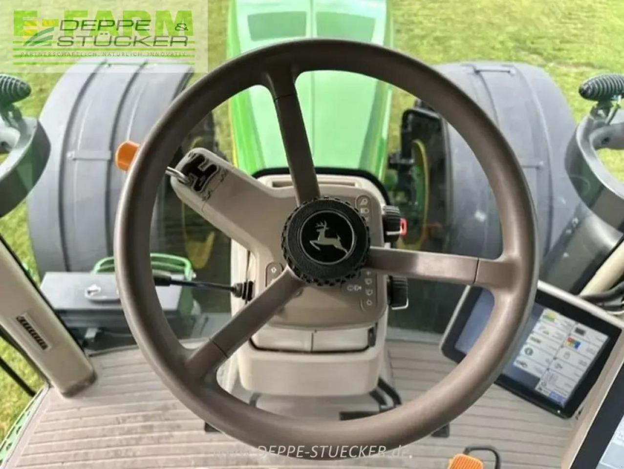 John Deere 8370r - Трактор: фото 5 John Deere 8370r - Трактор: фото 5