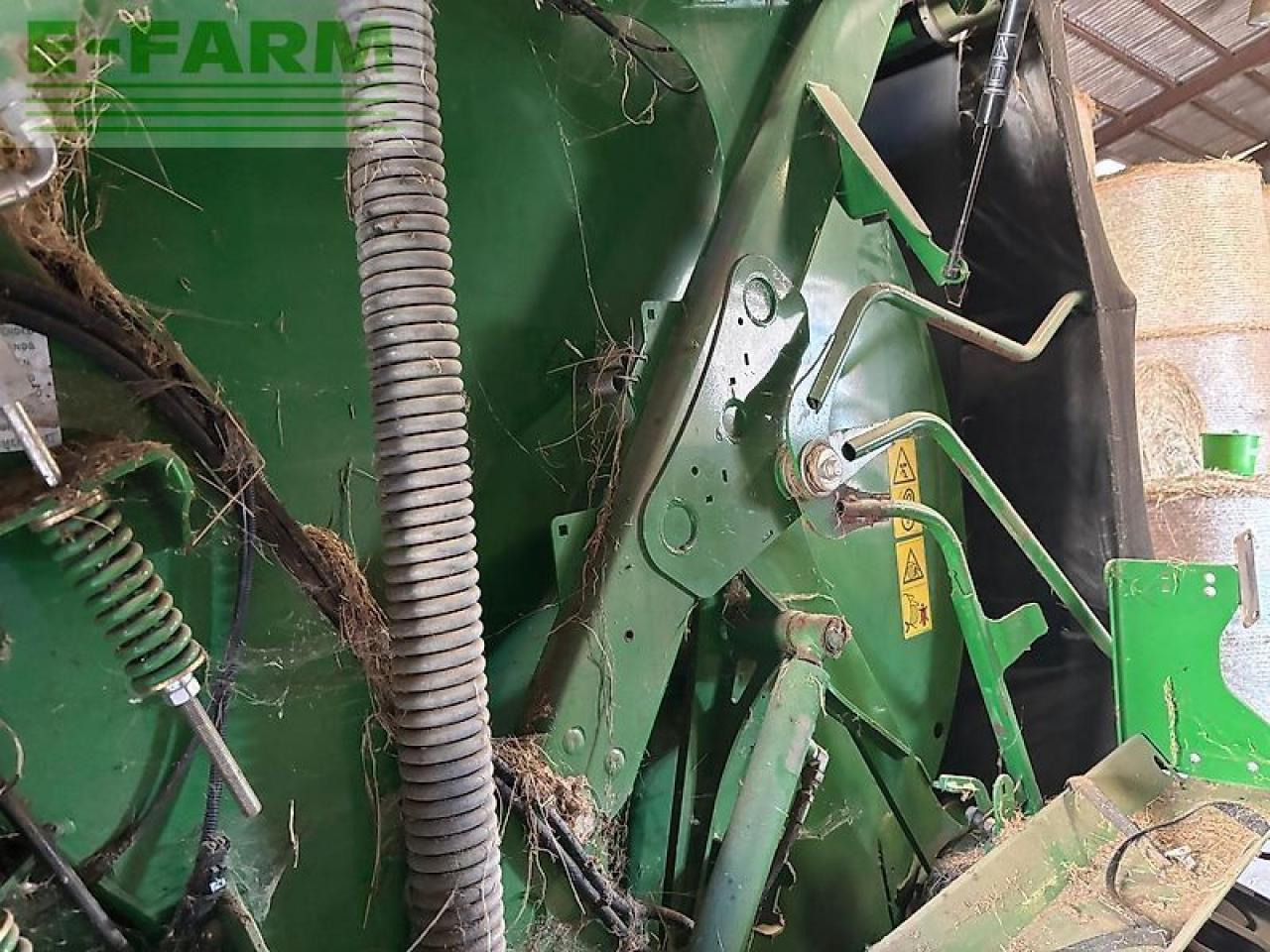 Пресс-подборщик тюковый John Deere 960: фото 8