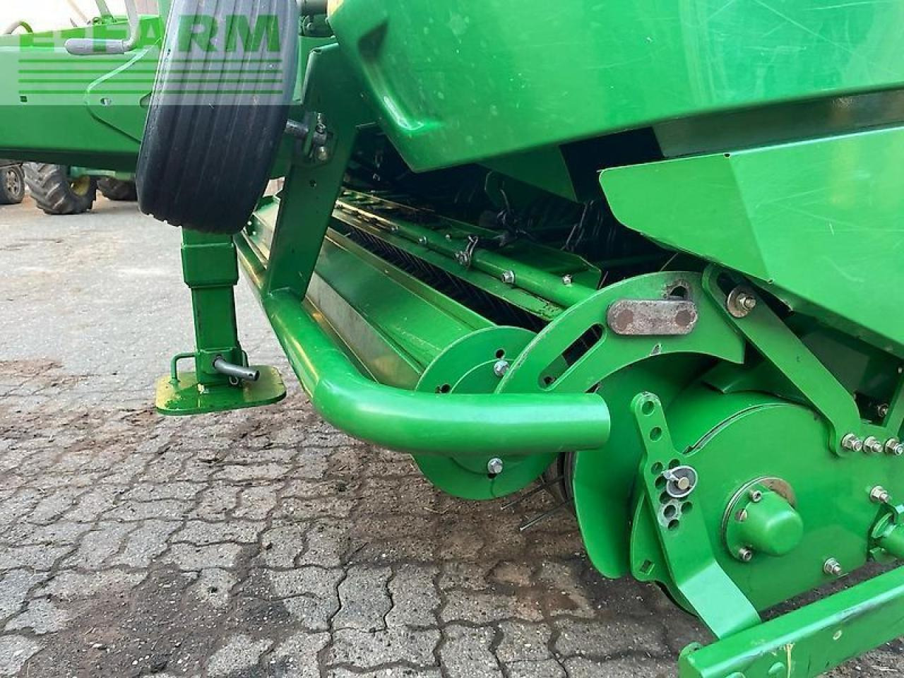 John Deere 990 premium - Пресс-подборщик тюковый: фото 3 John Deere 990 premium - Пресс-подборщик тюковый: фото 3