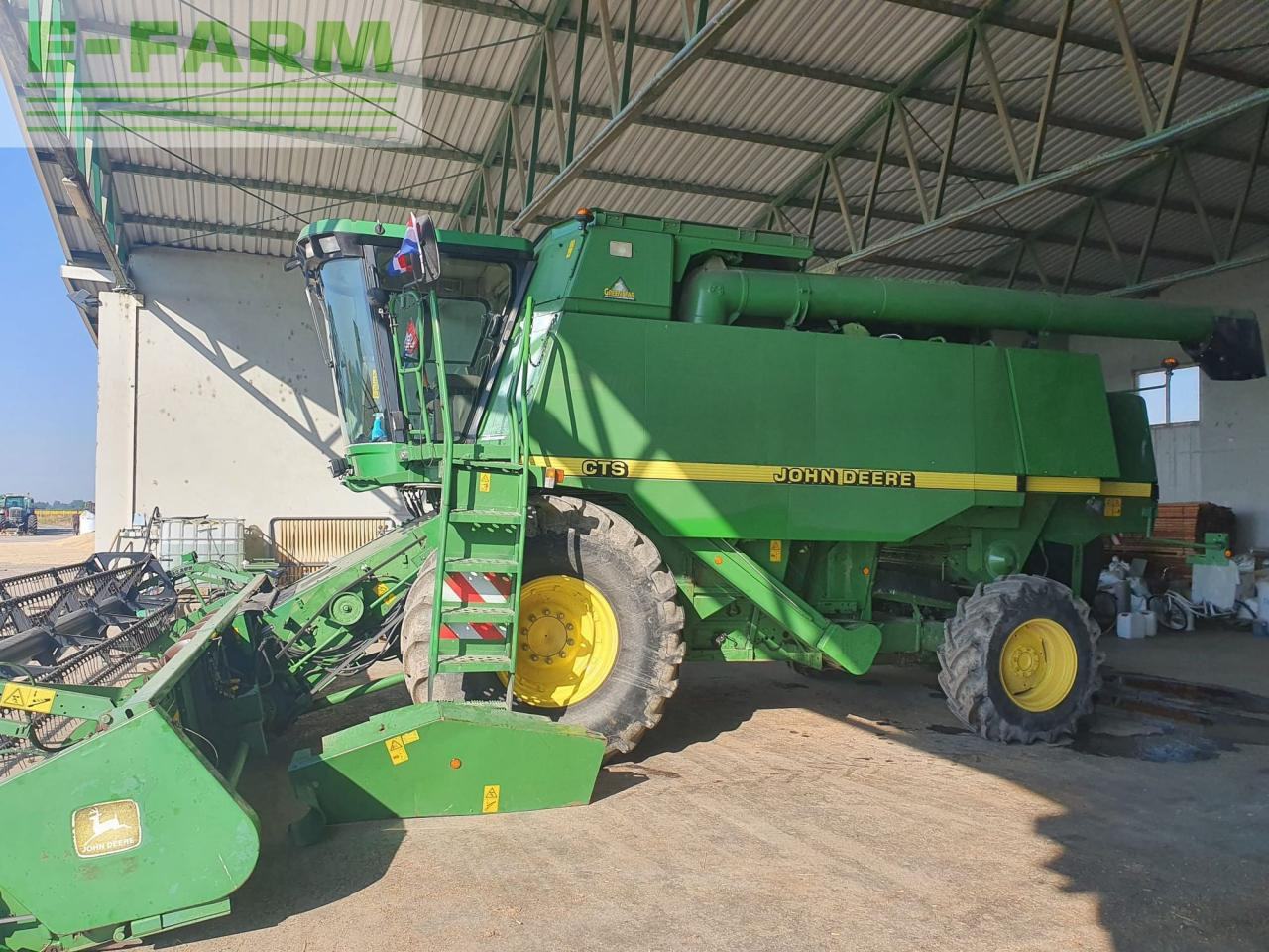 John Deere CTS - Зерноуборочный комбайн: фото 1 John Deere CTS - Зерноуборочный комбайн: фото 1