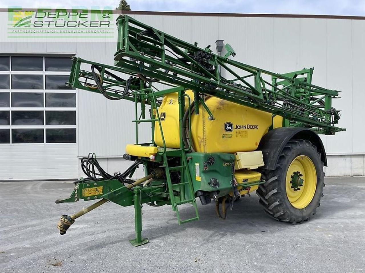 John Deere m740i (my14) - Прицепной опрыскиватель: фото 1 John Deere m740i (my14) - Прицепной опрыскиватель: фото 1