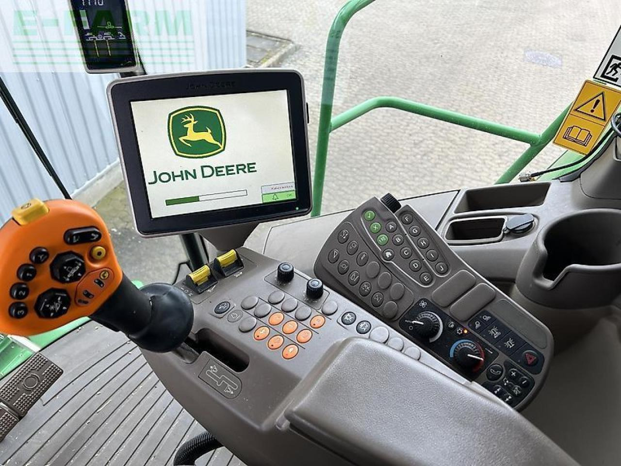 Зерноуборочный комбайн John Deere s690: фото 20
