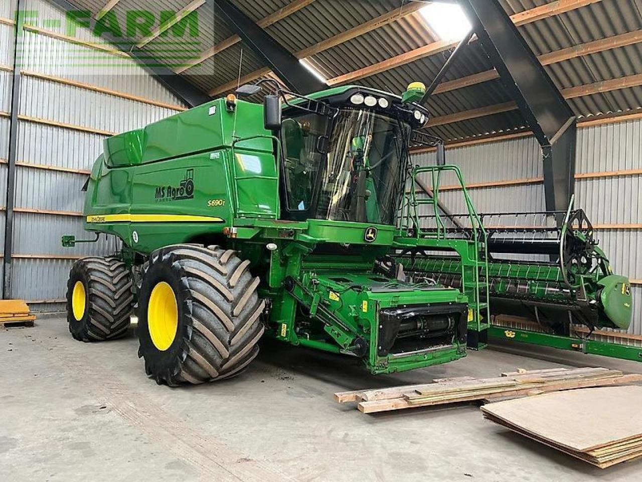John Deere s690i - Зерноуборочный комбайн: фото 1 John Deere s690i - Зерноуборочный комбайн: фото 1