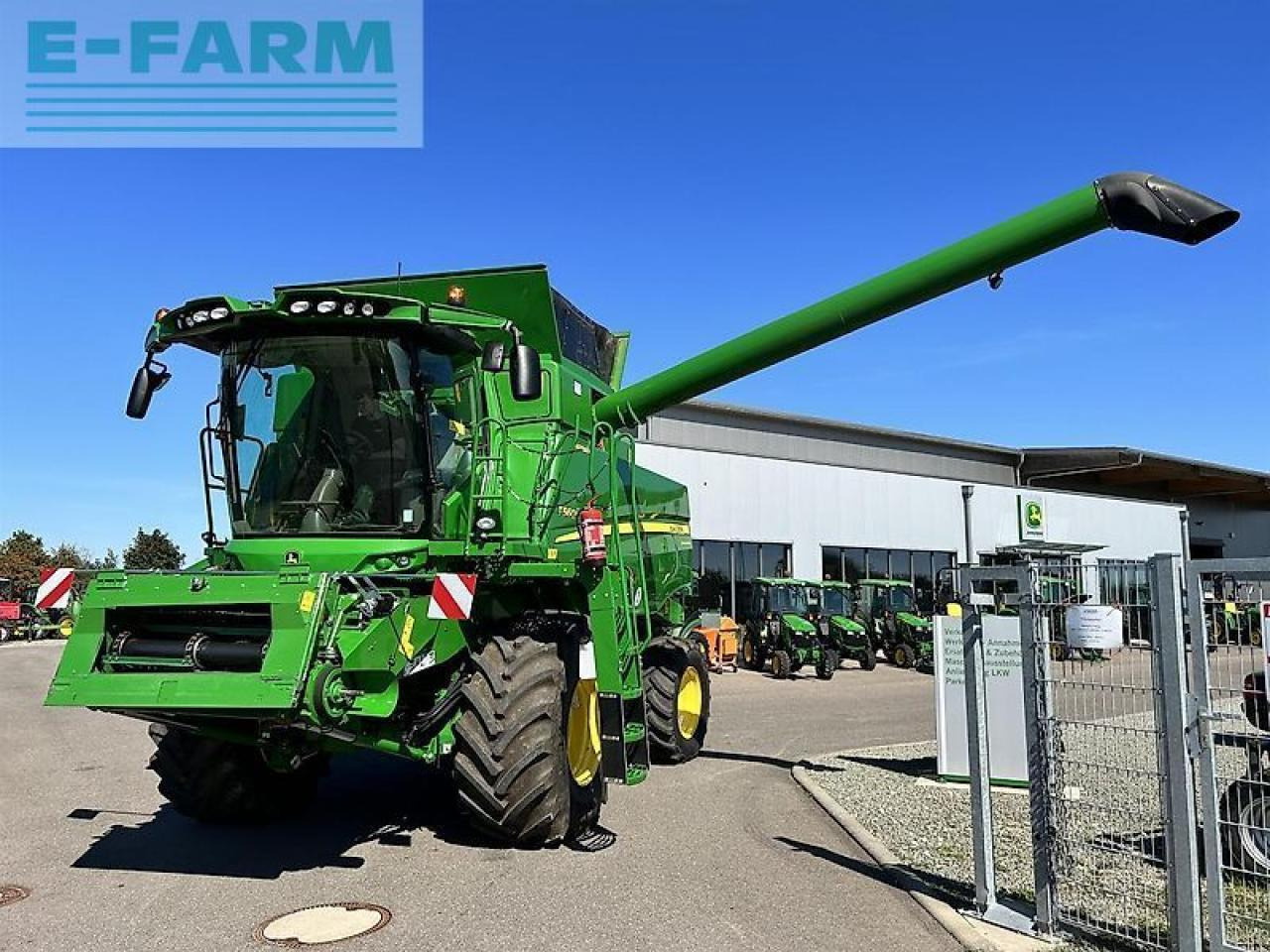 John Deere t560i hm - Зерноуборочный комбайн: фото 1 John Deere t560i hm - Зерноуборочный комбайн: фото 1