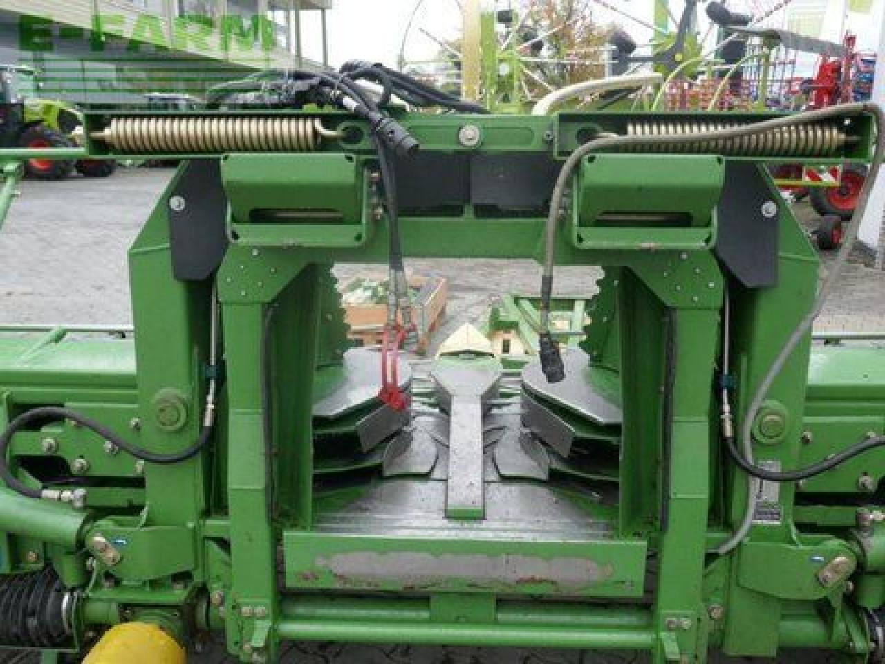 Krone easy collect 6000 fp - Оборудование для кормоуборочного комбайна: фото 4 Krone easy collect 6000 fp - Оборудование для кормоуборочного комбайна: фото 4