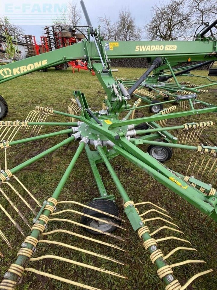 Krone swadro ts680 - Сеноворошилка: фото 3 Krone swadro ts680 - Сеноворошилка: фото 3