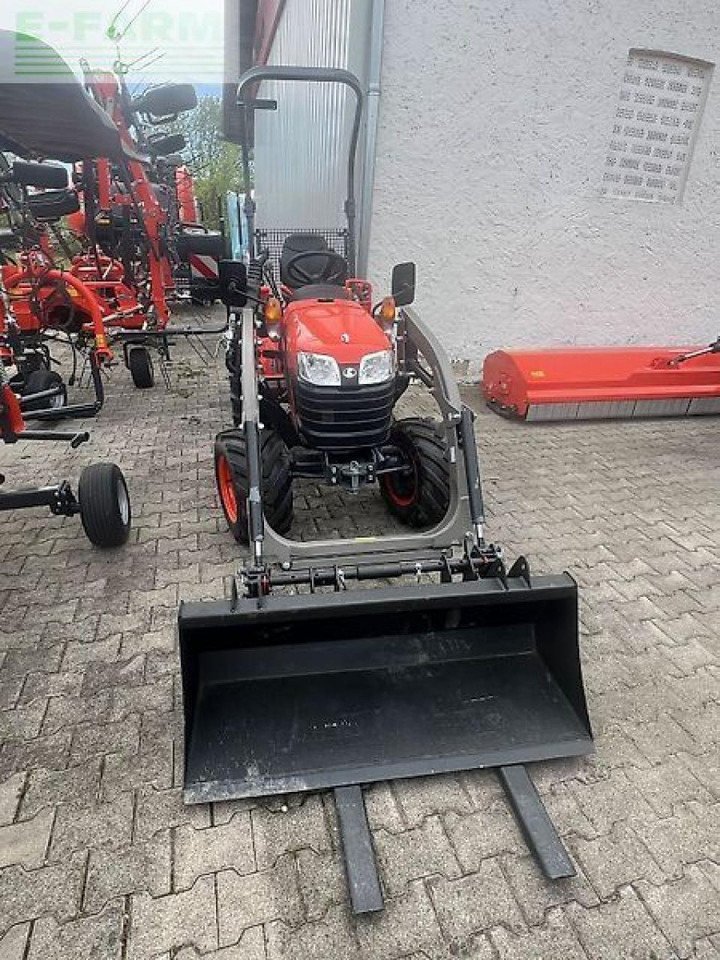 Kubota b1241 d-ec - Трактор: фото 1 Kubota b1241 d-ec - Трактор: фото 1